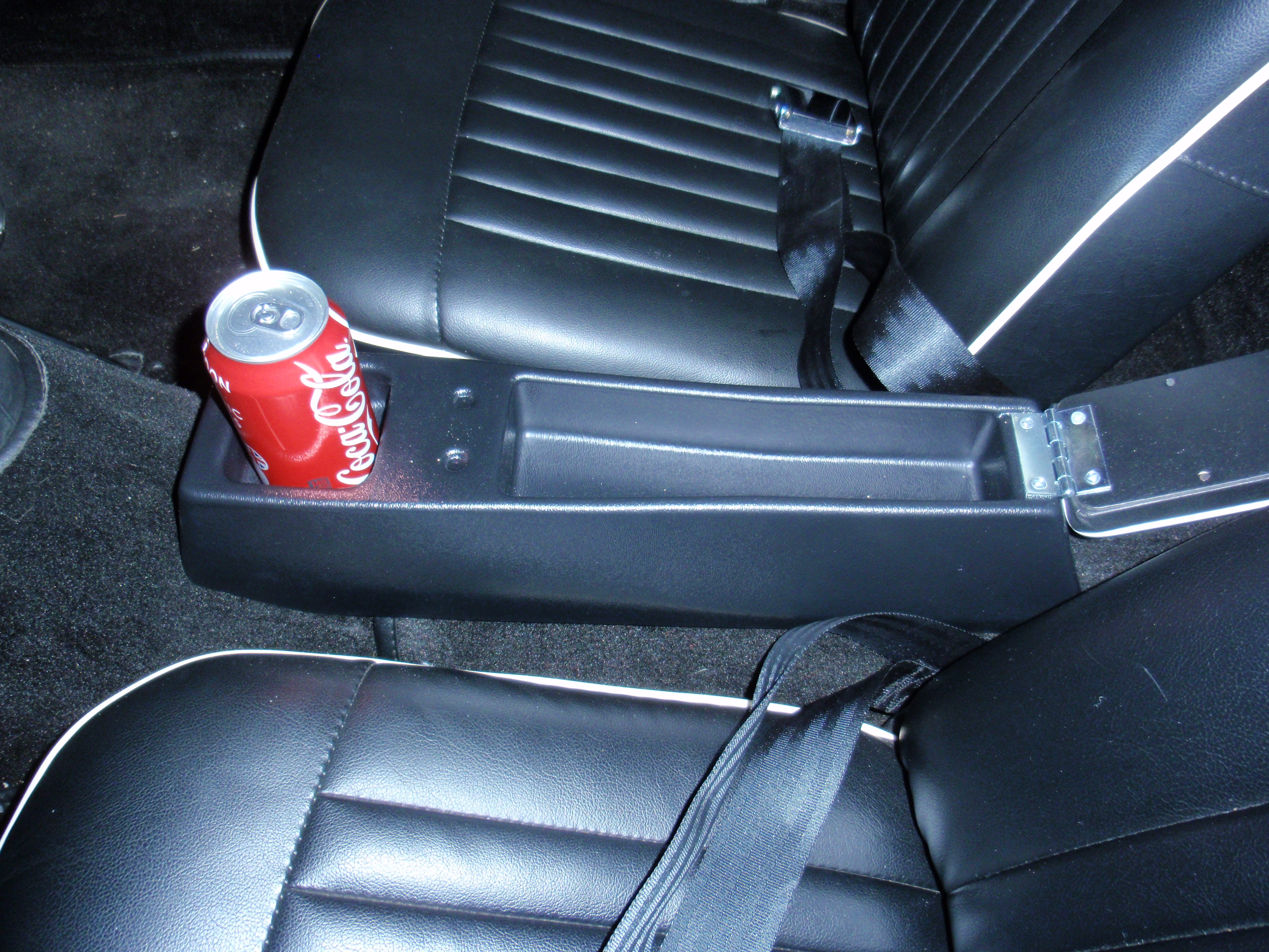 MGB CENTER CONSOLE for 6271 MGB & MGC. Leather Armrest, Storage, Cup