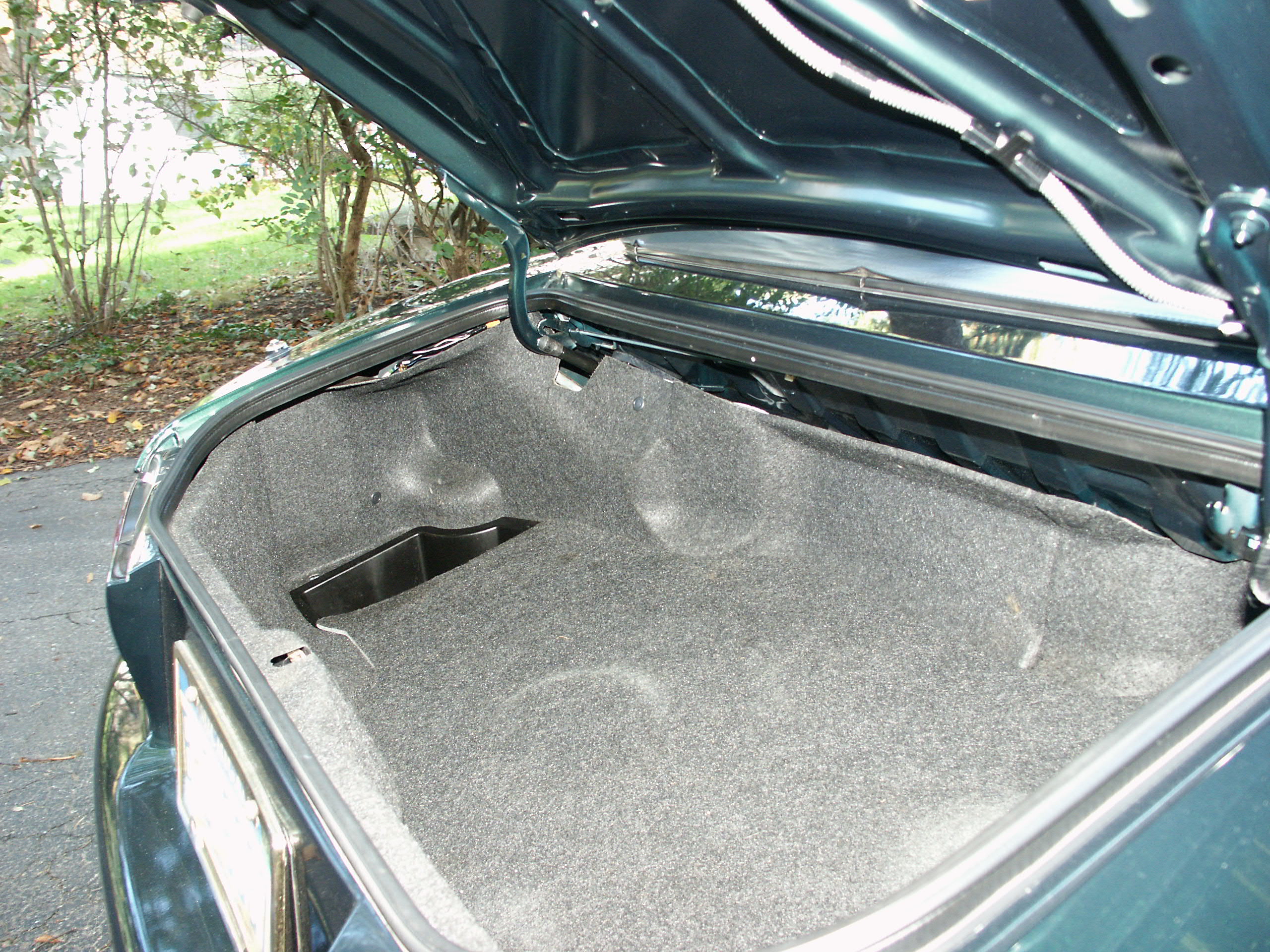 Automatic TRUNK LIFT KIT for Miata MX5. Super cool accessory. Great